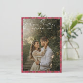 Geplaatst Modern Script Eerste getrouwde kerstfoto Feestdagenkaart (Staand voorkant)