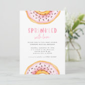 Geprinkst met liefdesdonut baby shower aankondiging (Staand voorkant)