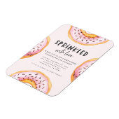 Geprinkst met liefdesdonut baby shower magneet (Linkerzijde)