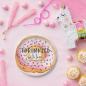 Geprinkst met liefdesdonut baby shower papieren bordje (Feest)