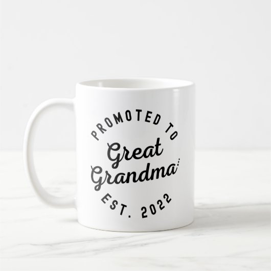 Gepritiseerd naar Grootma Est. Grootmoeder 2022 Koffiemok (Links)