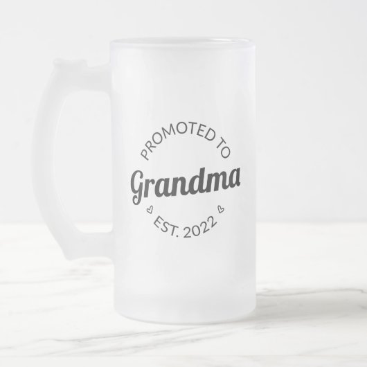 Gepritiseerd naar oma Est. 2022 I Matglas Bierpul (Links)