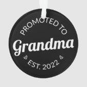 Gepritiseerd naar oma Est. 2022 Ornament (achterkant)