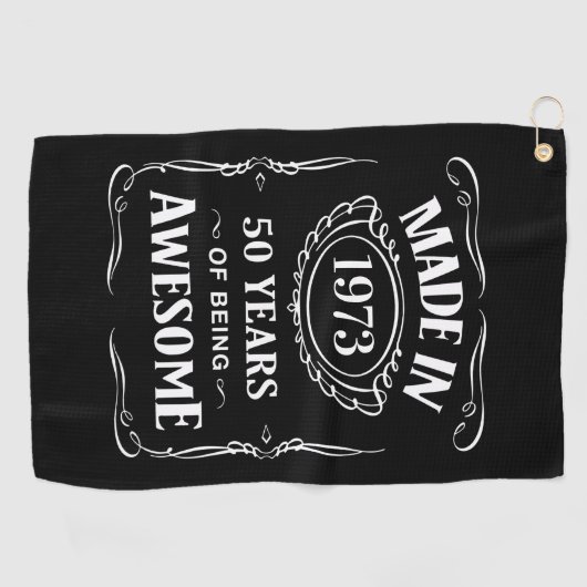 Geproduceerd in 1973 50 jaar geweldige 2023 dag golfhanddoek (Horizontaal)