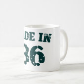 Geproduceerd in 1986 koffiemok (Voorkant rechts)