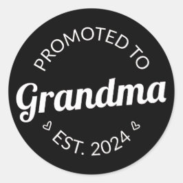 Gepromoveerd bij oma Est. 2024 I Ronde Sticker