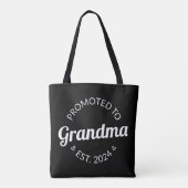 Gepromoveerd bij oma Est. 2024 I Tote Bag (Achterkant)