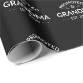 Gepromoveerd bij oma Est. 2024 II Cadeaupapier (Rol Hoek)