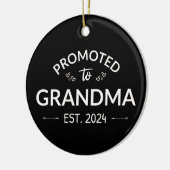 Gepromoveerd bij oma Est. 2024 II Keramisch Ornament (Links)