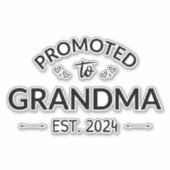 Gepromoveerd bij oma Est. 2024 II Sticker (Voorkant)