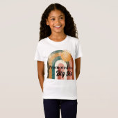 Gepromoveerd naar Big Sister Rainbow Sun T-shirt (Voorkant volledig)