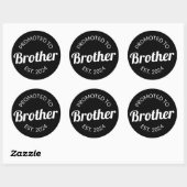 Gepromoveerd naar Brother Est. 2024 I Ronde Sticker (Vel)