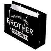 Gepromoveerd naar Brother Est. 2024 II Groot Cadeauzakje (Voorkant Gekanteld)
