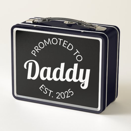 Gepromoveerd naar Daddy Est. 2025 I (Achterkant)