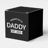 Gepromoveerd naar Daddy Est. 2025 II Bedankdoosjes (Voorkant Zijde)