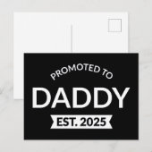 Gepromoveerd naar Daddy Est. 2025 II Briefkaart (Voorkant / Achterkant)