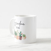 Gepromoveerd naar de Mok Grandma 2023, Grandma Est (Voorkant links)