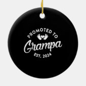 Gepromoveerd naar Grampa Est 2024 Grappig nieuw Gr Keramisch Ornament (Achterkant)