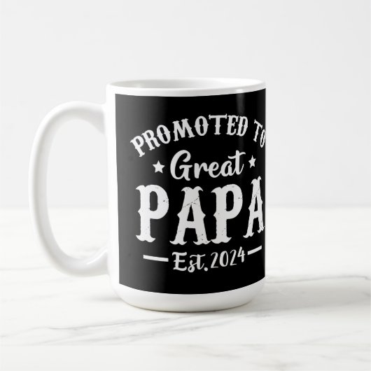 Gepromoveerd naar Great Papa Est 2024 T shirt Koffiemok (Links)