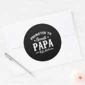 Gepromoveerd naar Great Papa Est 2024 T shirt Ronde Sticker (Envelop)