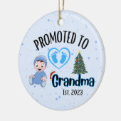 Gepromoveerd naar Oma - Baby Boy Xmas Ornament (Links)
