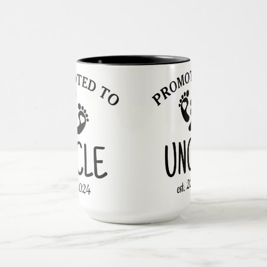 Gepromoveerd naar Oom / Eerste keer Oom script Kof Mok (Midden)