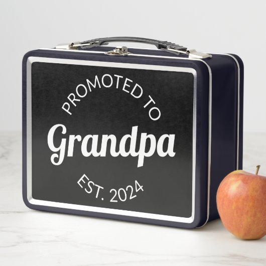 Gepromoveerd naar opa Est. 2024 I (In situ)