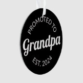 Gepromoveerd naar opa Est. 2024 I Ornament (voorkant)