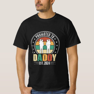 Gepromoveerd naar papa weer est 2024 zwangerschap t-shirt