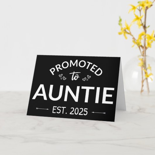 Gepromoveerd naar tante Est. 2025 II Kaart (Gele Bloem)