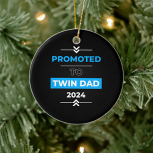 Gepromoveerd naar Twin Dad 2024 Keramisch Ornament