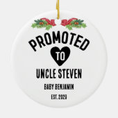 Gepromoveerd naar Uncle Personalized Baby Naam Keramisch Ornament (Achterkant)