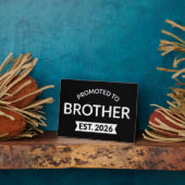 Gepromoveerd tot Broeder Est. 2026 II Fotoplaat (Zijkant)