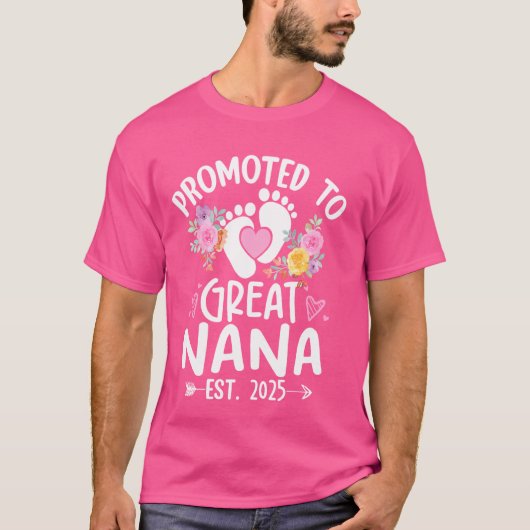 Gepromoveerd tot Grote Nana Est 2025 Eerste keer N T-shirt (Voorkant)