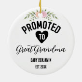 Gepromoveerd tot Grote Oma Gepersonaliseerde Baby Keramisch Ornament (Achterkant)