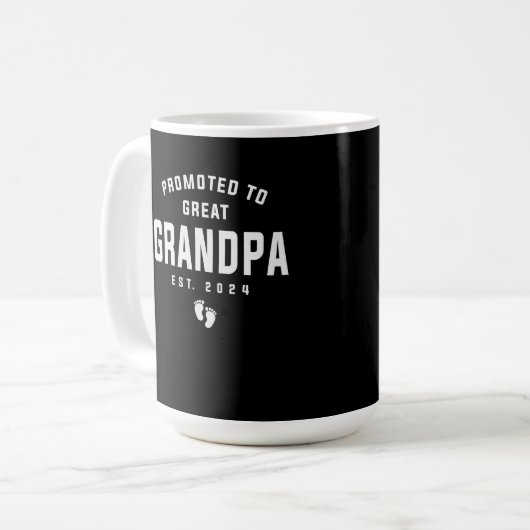 Gepromoveerd tot Grote Opa om EST 2024 te zijn Koffiemok (Voorkant links)