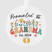 Gepromoveerd tot Oma Est. 2024 GranAcryl Ornament (voorkant)