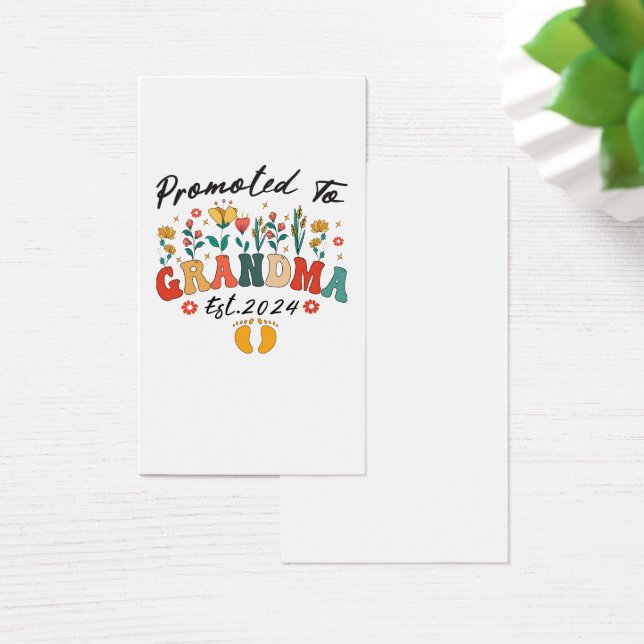 Gepromoveerd tot Oma Est. 2024 GrandparProfile Kaa Visitekaartje (Bureau)