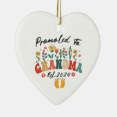 Gepromoveerd tot Oma Est. 2024 GrootoudersOrnament Keramisch Ornament (Rechts)
