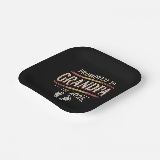 Gepromoveerd tot opa 2025 opa est 2025 papieren bordje (Gebogen)