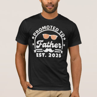 Gepromoveerd tot pater Est. 2025 - Nieuwe vader T-shirt