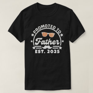 Gepromoveerd tot pater Est. 2025 - Nieuwe vader T-shirt