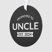 Gepromoveerd tot Uncle Est. 2024 II Ornament (voorkant)