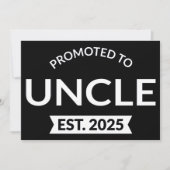 Gepromoveerd tot Uncle Est. 2025 II Aankondiging (Voorkant)