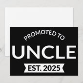 Gepromoveerd tot Uncle Est. 2025 II Aankondiging (Voorkant / Achterkant)