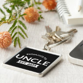 Gepromoveerd tot Uncle Est. 2025 II Sleutelhanger (Zijkant)