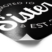 Gepromoveerd tot zuster Est. 2024 I Foto Afdruk (Hoek)