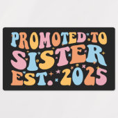 Gepromoveerd tot zuster Est. 2025 III Labels (Design 2)