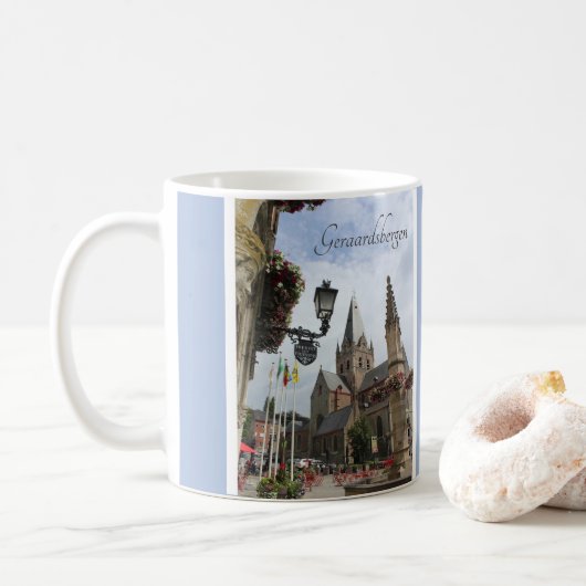 Geraardsbergen, Oost-Vlaanderen, België Souvenir Koffiemok (Met donut)