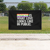 Gerechtigheid is hoe liefde eruit ziet in het open spandoek (Insitu)